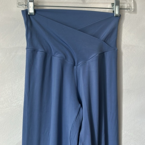 AERIE Offline Real Me Cross Over 7/8 High Rise Leggings Sz Med - Picture 3 of 7